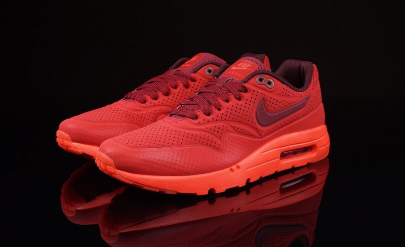 Nike Air Max 1 Ultra Moire Gym Red